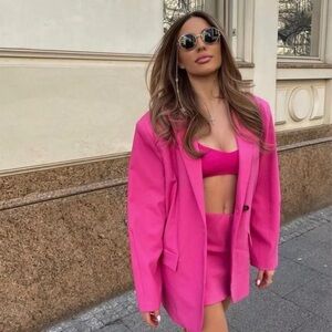 Pink oversized blazer